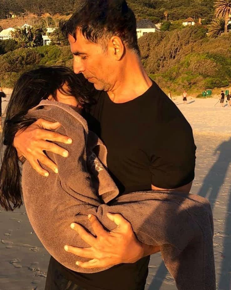 Akshay Kumar Age, Height, Wiki, Wife, Movies, Net Worth