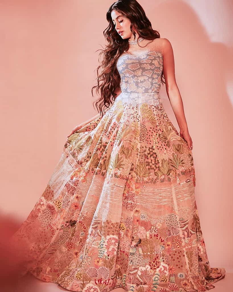 25+ Jhanvi Kapoor Photos Will Blow Your Mind 13 Jhanvi Kapoor Hot & Bold Photos